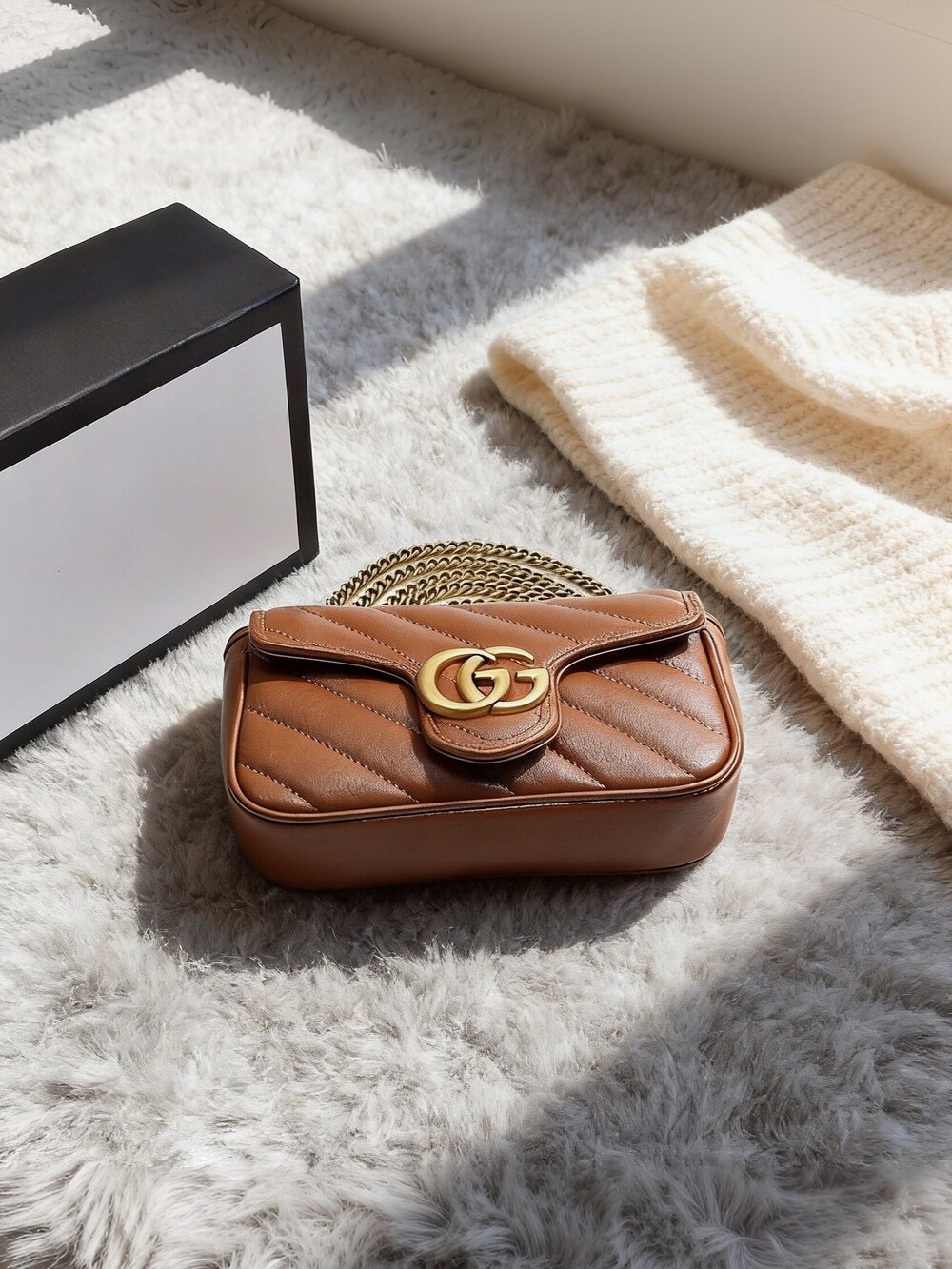 Gucci GG Marmont Super Mini Bag - Picture 2 of 6